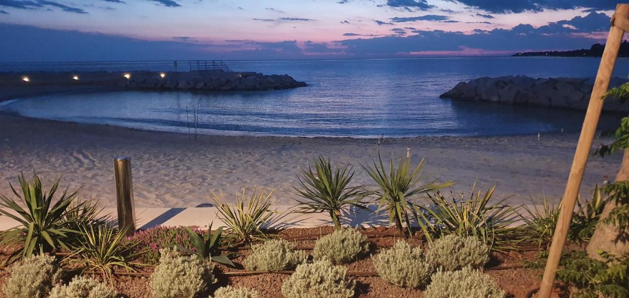 New!!! New Riva Luxury One - With Sunny Terrace & Big Garden Apartment Porec Luaran gambar