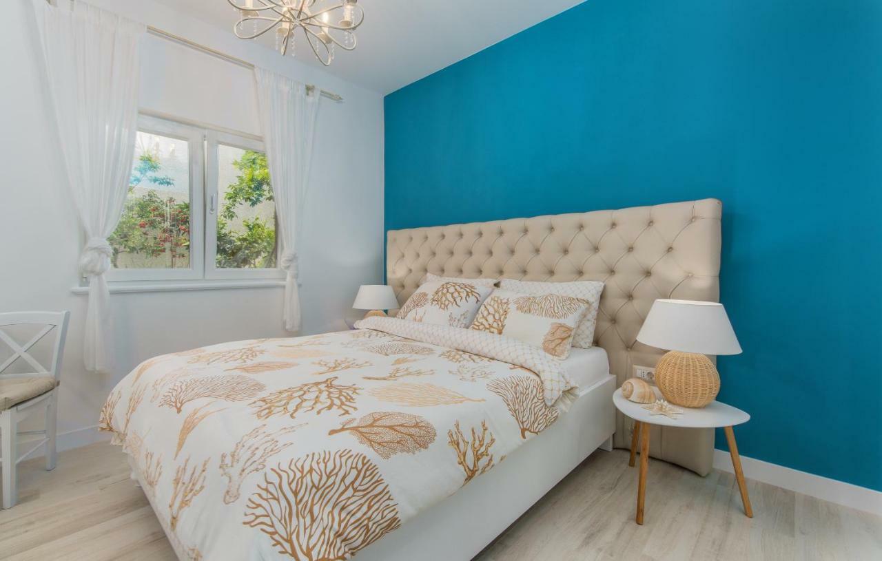 New!!! New Riva Luxury One - With Sunny Terrace & Big Garden Apartment Porec Luaran gambar